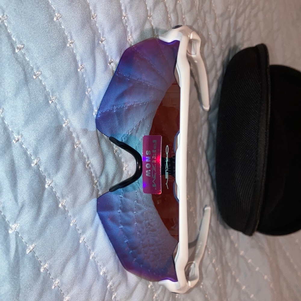 BRAND NEW! Still has sticker on them. PRIZM SNOW sunglasses!